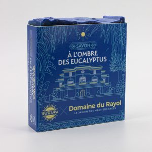 Savon artisanal à l'eucalyptus, surgras à 8%, à l'huile d'olive de Provence.